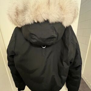 Moose knuckles size small men